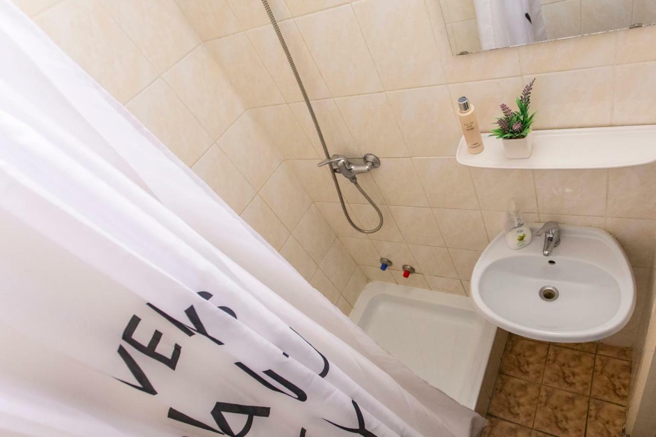 Dunaújváros Pd Hostel מראה חיצוני תמונה